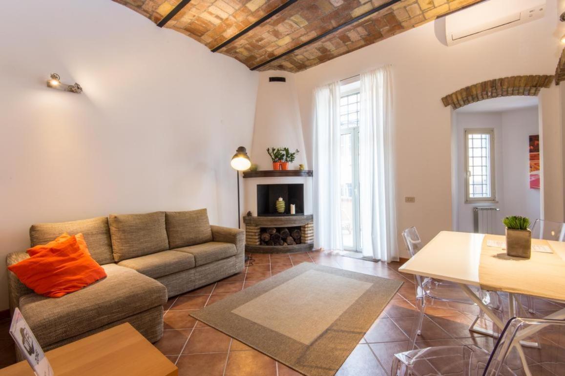 דירות רומא Barberini Cozy Terrace מראה חיצוני תמונה
